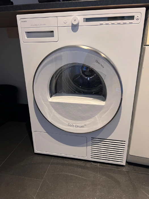Ruim assortiment huishoudtoestellen in de winkel